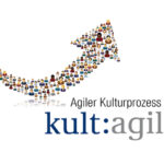 Logo von kult:agil. Der Pfeil besteht aus kleinen Menschen-Icons und zeigt nach oben.